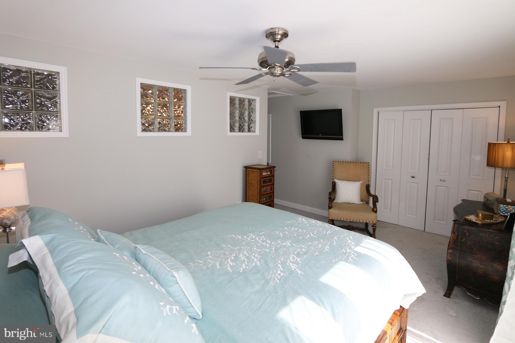 31 6th Street, Unit B Rehoboth Beach, DE 19971 - Photo 21 of 37 31B Sixth St Owner's Bedroom