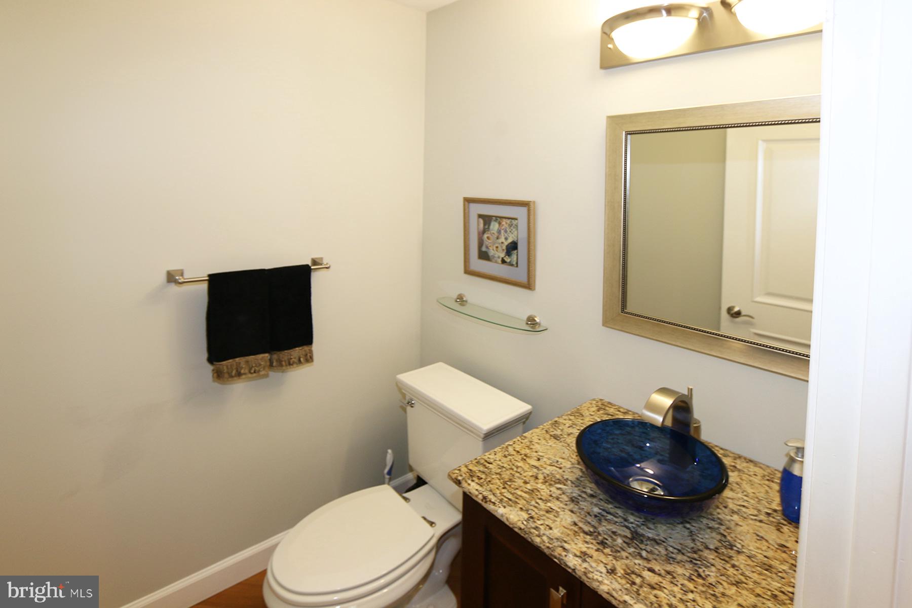 31 6th Street, Unit B Rehoboth Beach, DE 19971 - Photo 10 of 37 31B Sixth St Powder Room