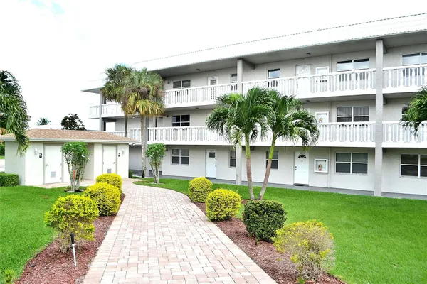 $147,900 | 9856 Marina Boulevard, Unit 1337, Boca Raton, FL 33428