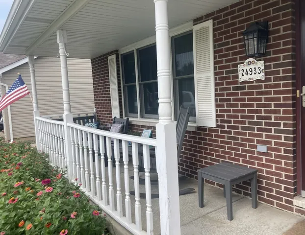 $385,000 | 24933 South Foxford Drive, Manhattan, IL 60442