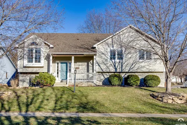$439,900 | 540 Bently Drive, Lawrence, KS 66049