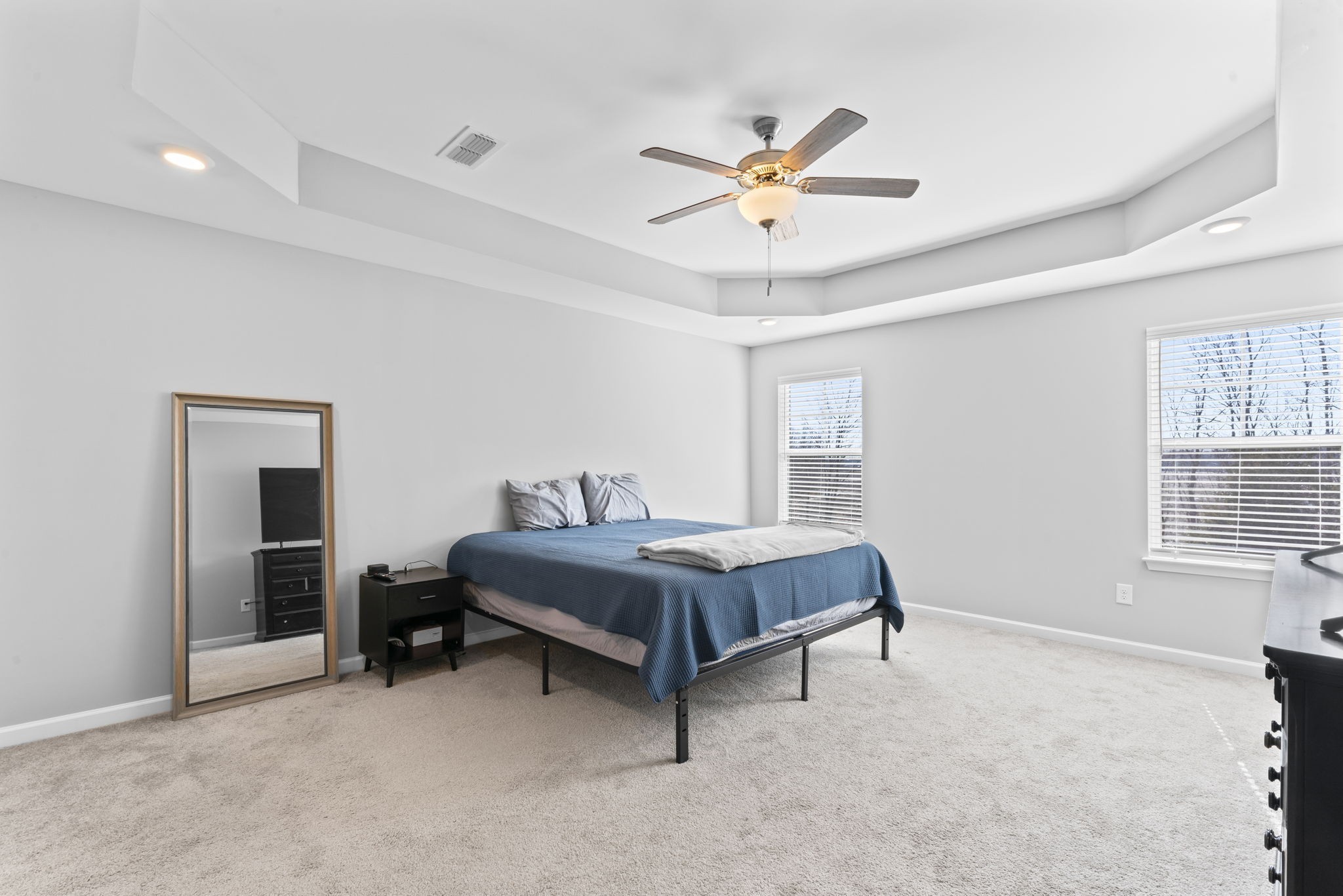 5711 Dockside Drive Rockvale, TN 37153 - Photo 17 of 30 a living room with furniture and a window