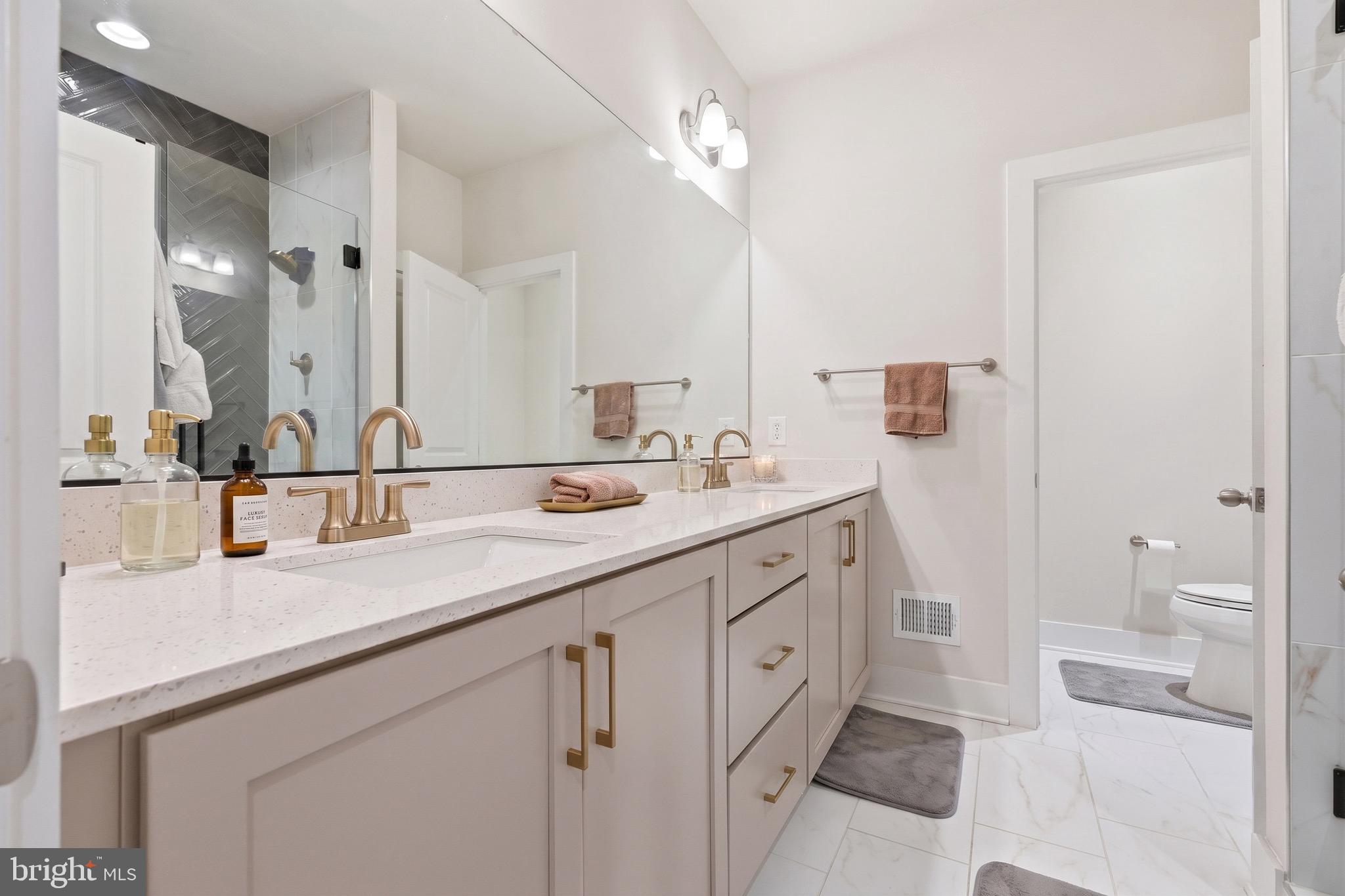 153 Locke Street Baltimore, MD 21230 - Photo 24 of 39