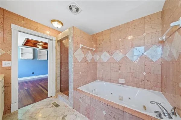 $440,000 | 15410 Robinson Street, Overland Park, KS 66223