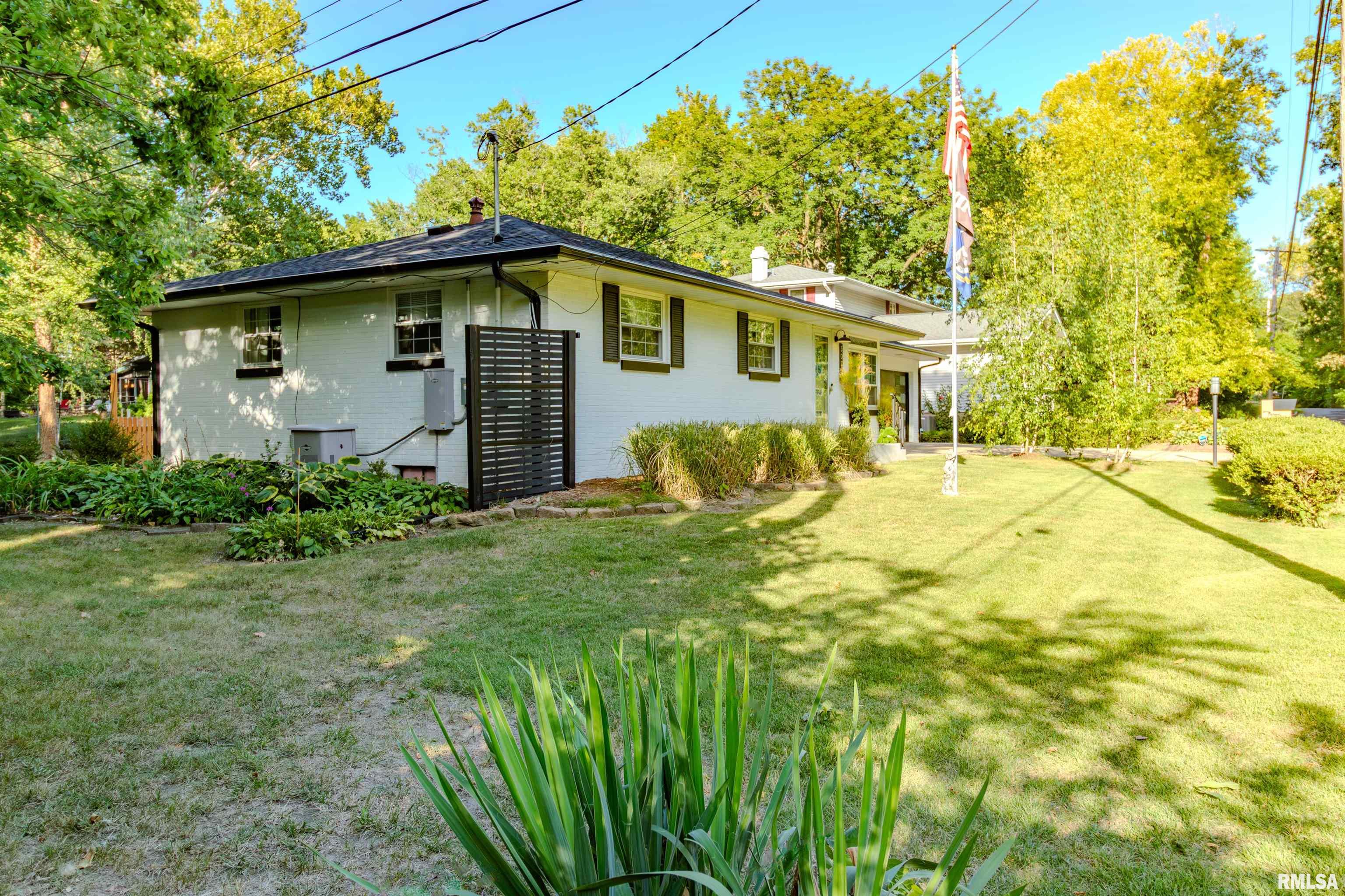 303 East Lyndale Road Peoria, IL 61614 - Photo 13 of 81