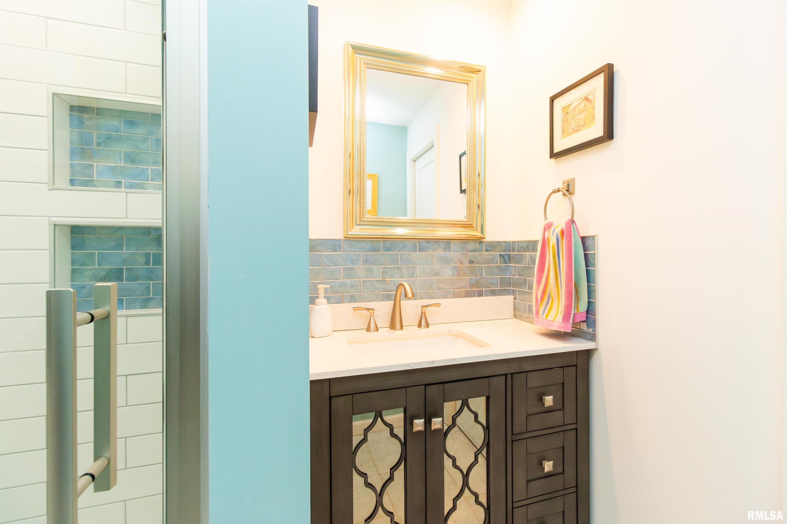 303 East Lyndale Road Peoria, IL 61614 - Photo 40 of 81