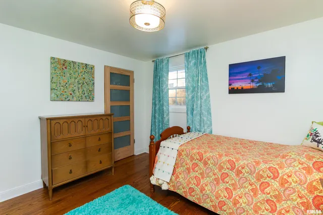 $239,900 | 303 East Lyndale Road, Peoria, IL 61614