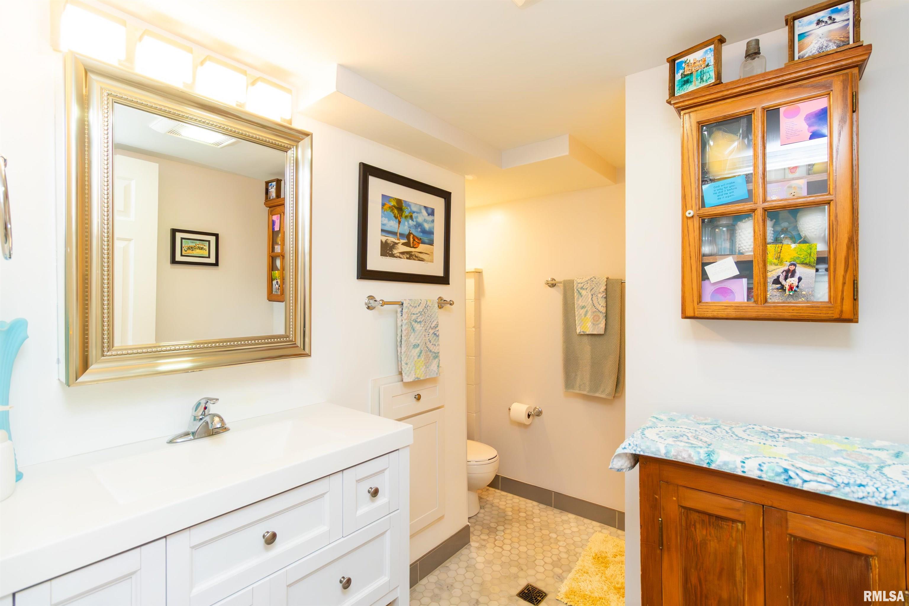 303 East Lyndale Road Peoria, IL 61614 - Photo 57 of 81