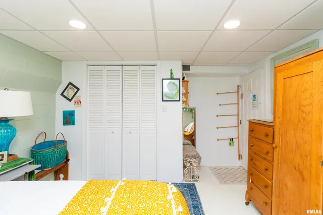 $239,900 | 303 East Lyndale Road, Peoria, IL 61614