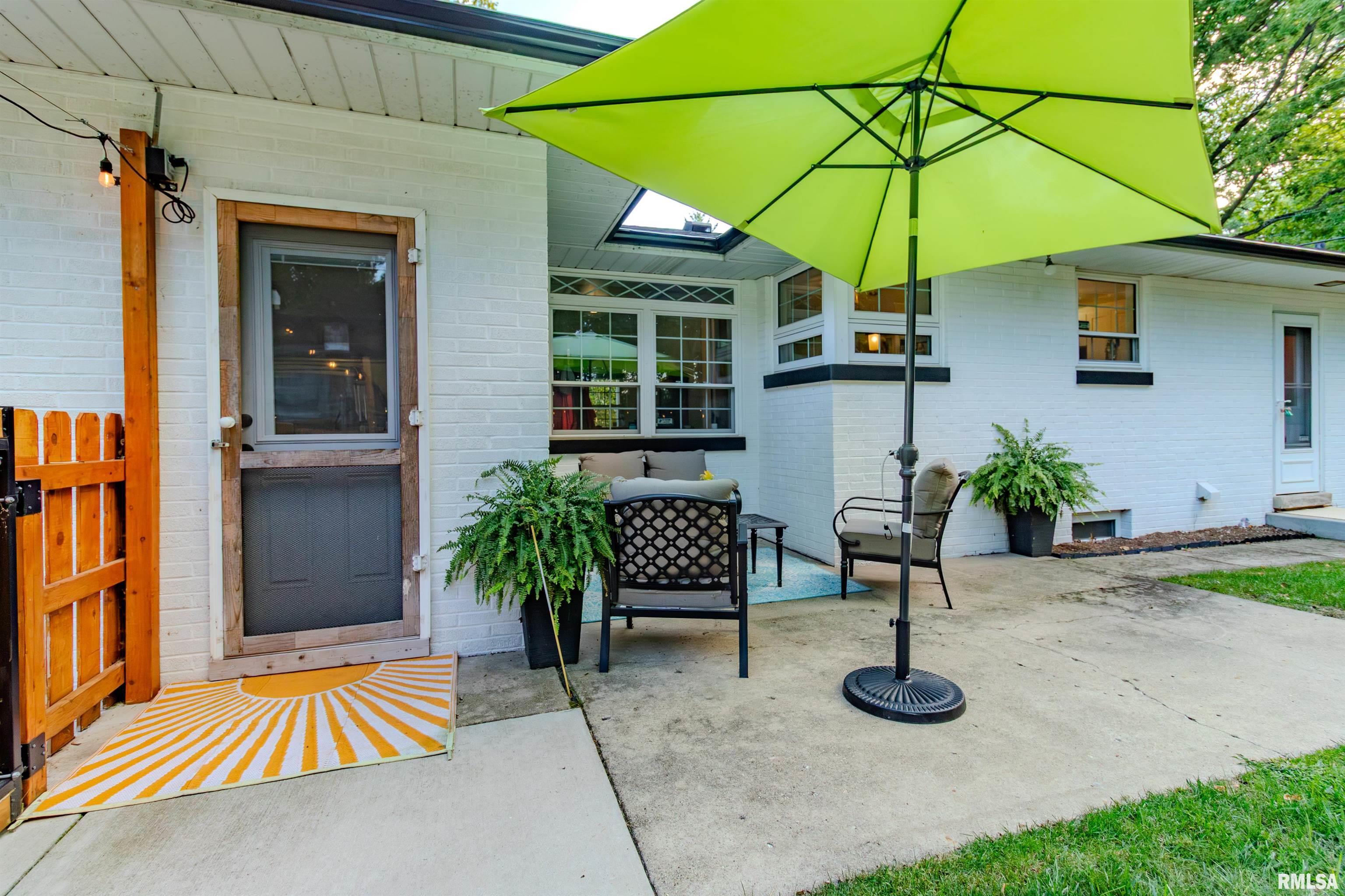 303 East Lyndale Road Peoria, IL 61614 - Photo 7 of 81