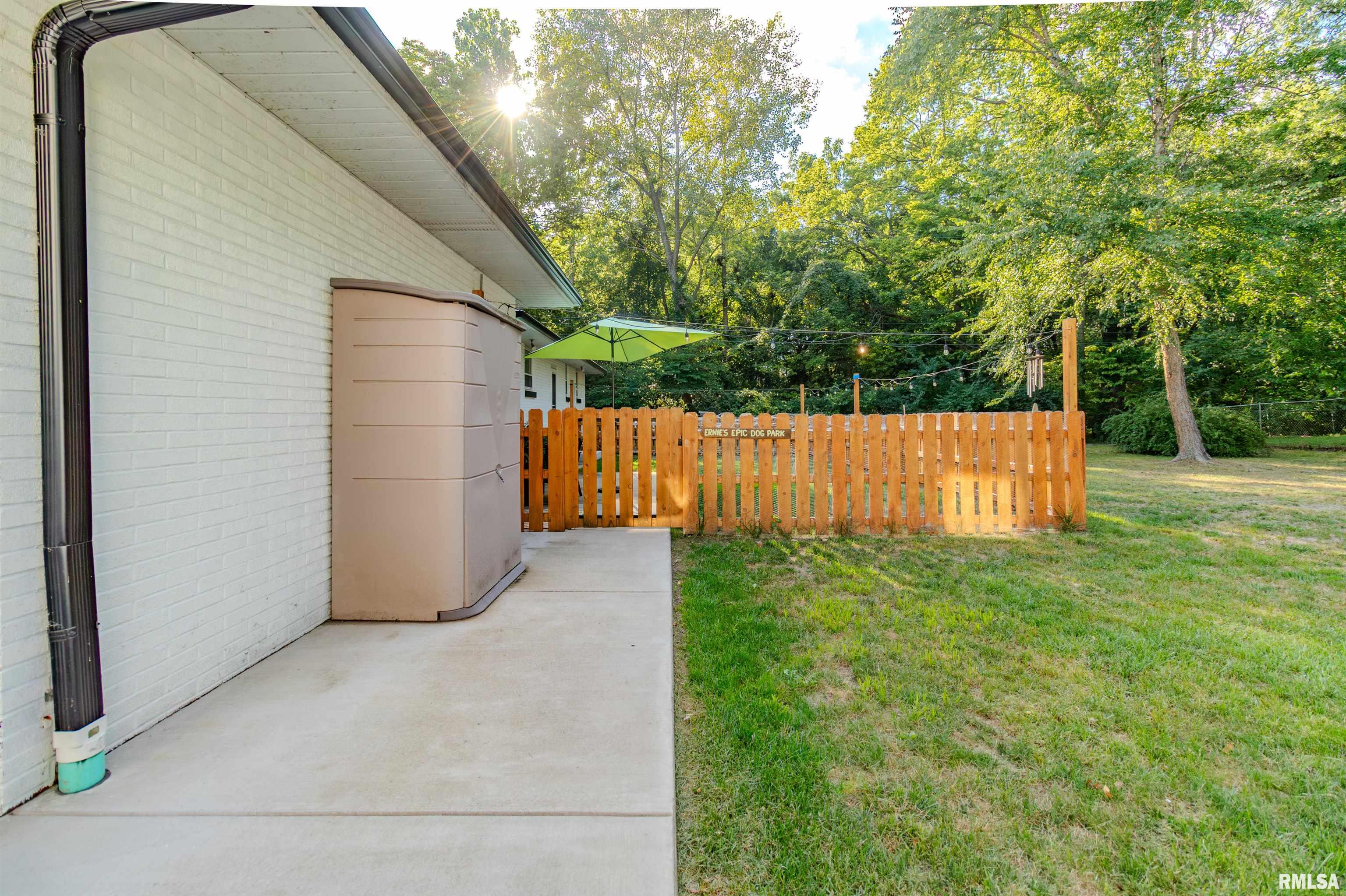 303 East Lyndale Road Peoria, IL 61614 - Photo 74 of 81