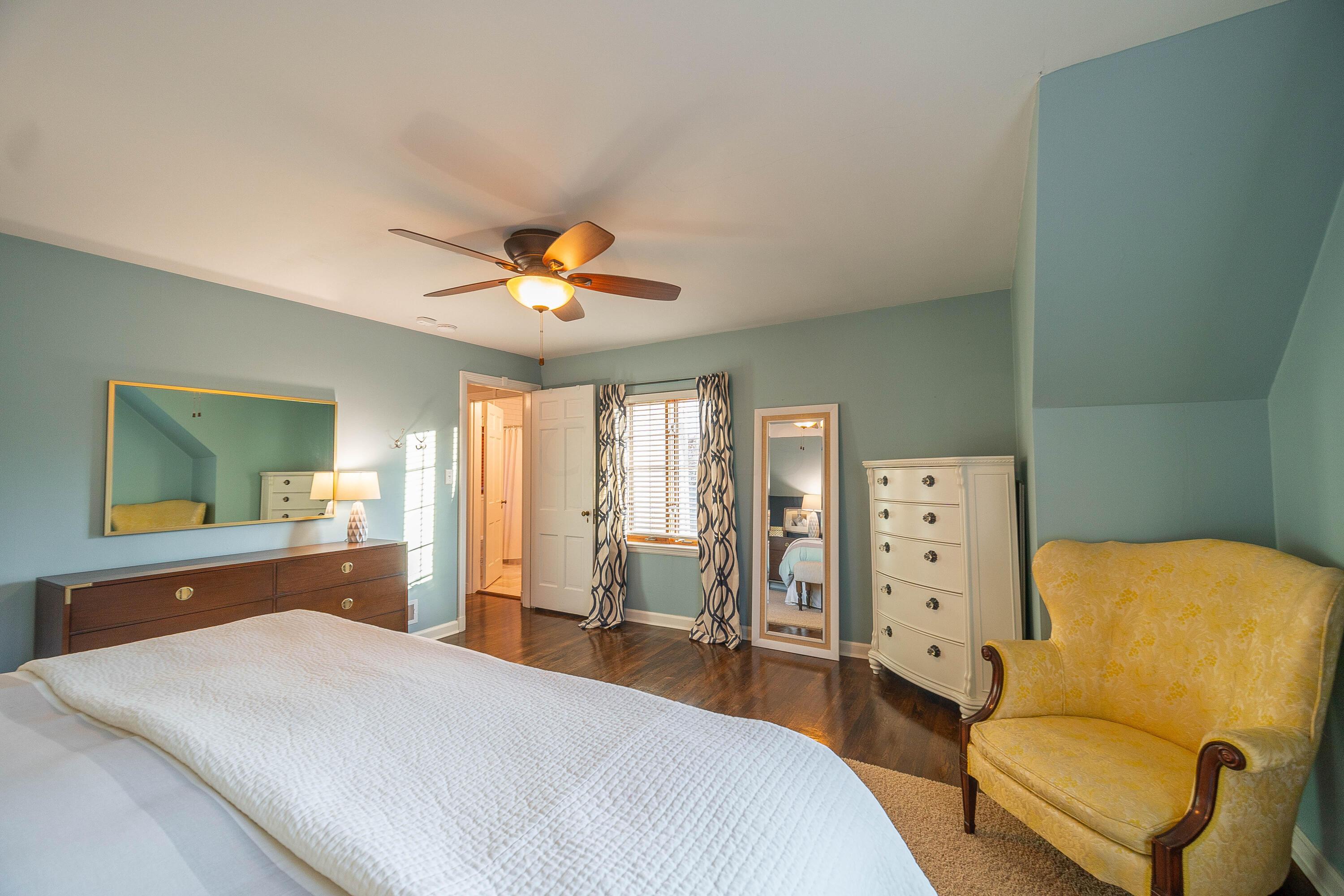 1733 Barrington Road Columbus, OH 43221 - Photo 22 of 33 1733 Barrington Road-53