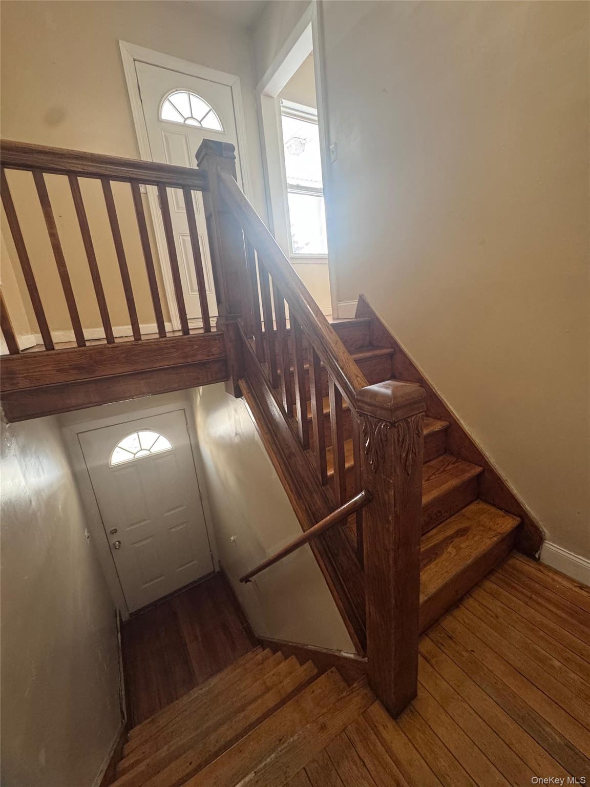 4 Gray Street, Unit #2 Poughkeepsie, NY 12603 - Photo 5 of 27 a view of entryway