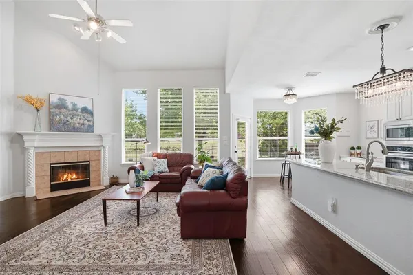 $599,000 | 913 Royal Oaks Drive, McKinney, TX 75072
