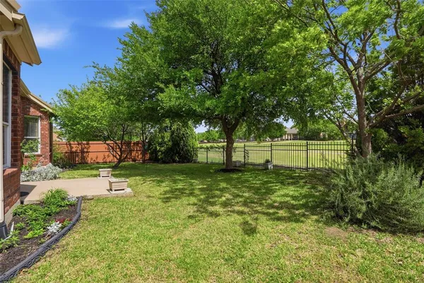 $599,000 | 913 Royal Oaks Drive, McKinney, TX 75072