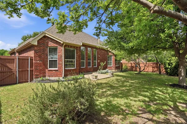 $599,000 | 913 Royal Oaks Drive, McKinney, TX 75072
