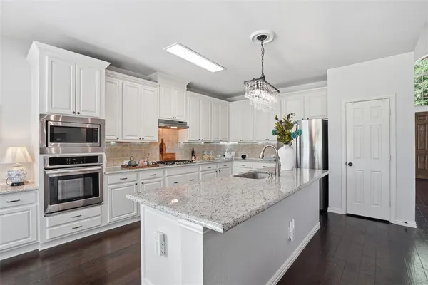 $599,000 | 913 Royal Oaks Drive, McKinney, TX 75072