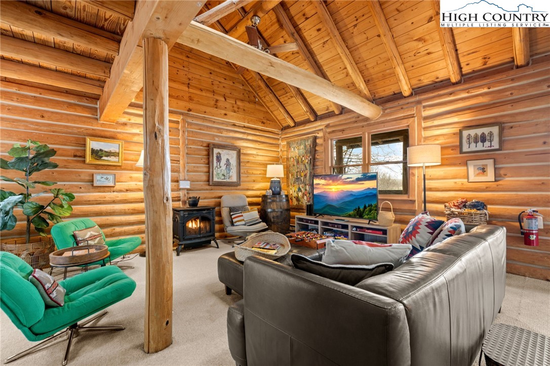 178 Fox Run Road Sugar Mountain, NC 28604 - Photo 5 of 46