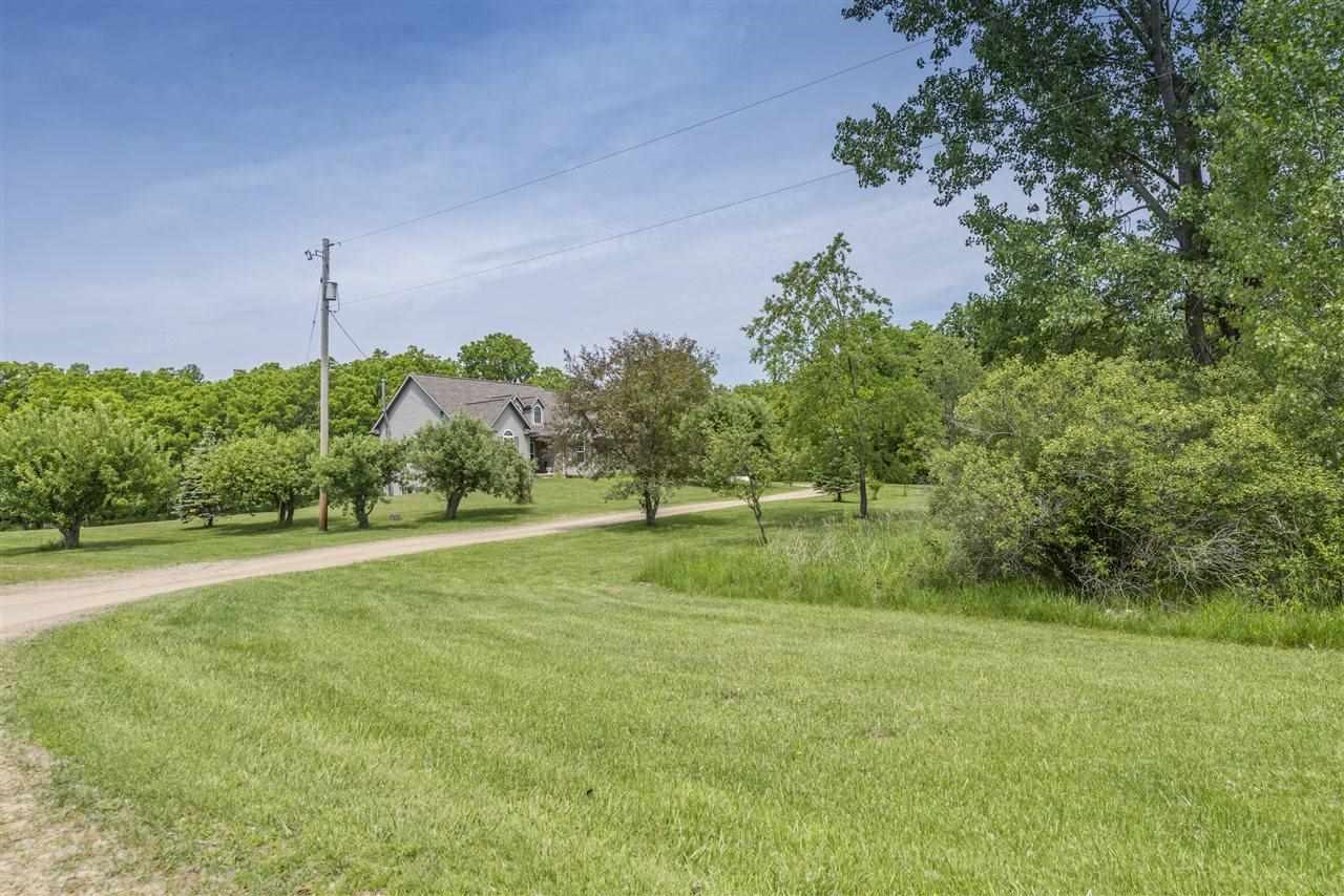 13850 Shaftsburg Road Perry, MI 48872 - Photo 51 of 94 21454472-50.JPG