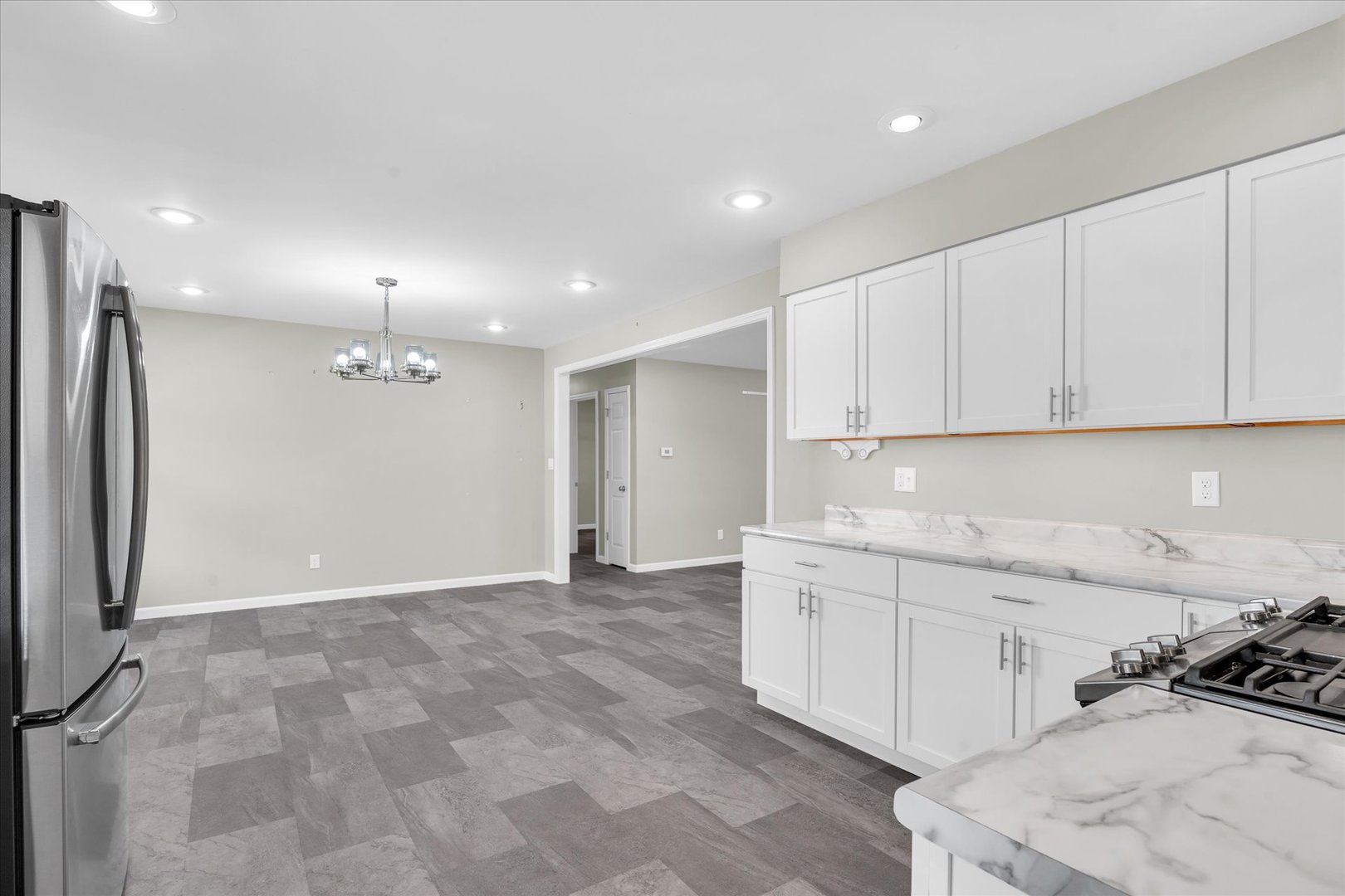 702 North Rising Road Champaign, IL 61822 - Photo 14 of 38 Gallery Image 14