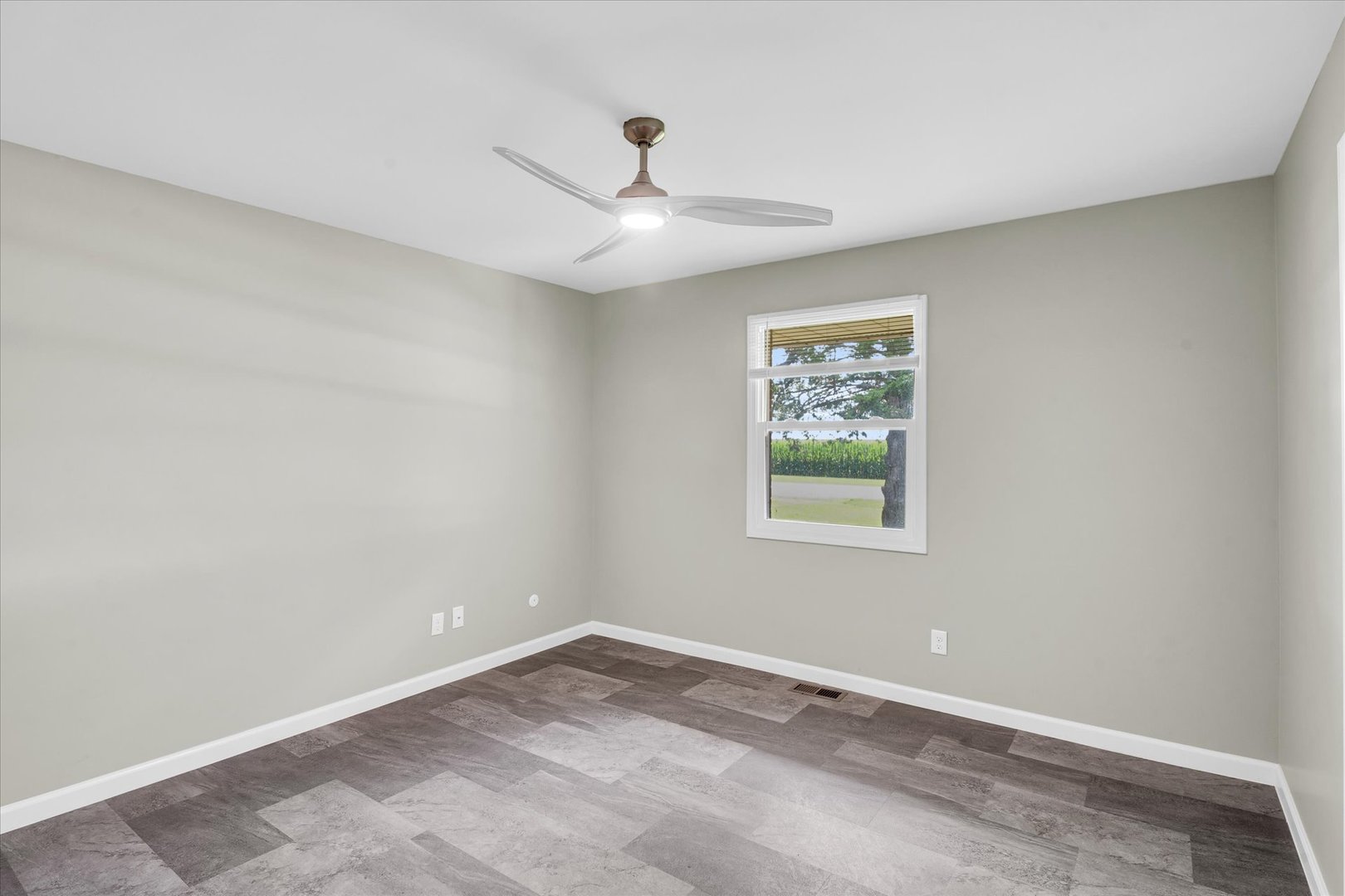 702 North Rising Road Champaign, IL 61822 - Photo 24 of 38 Gallery Image 24