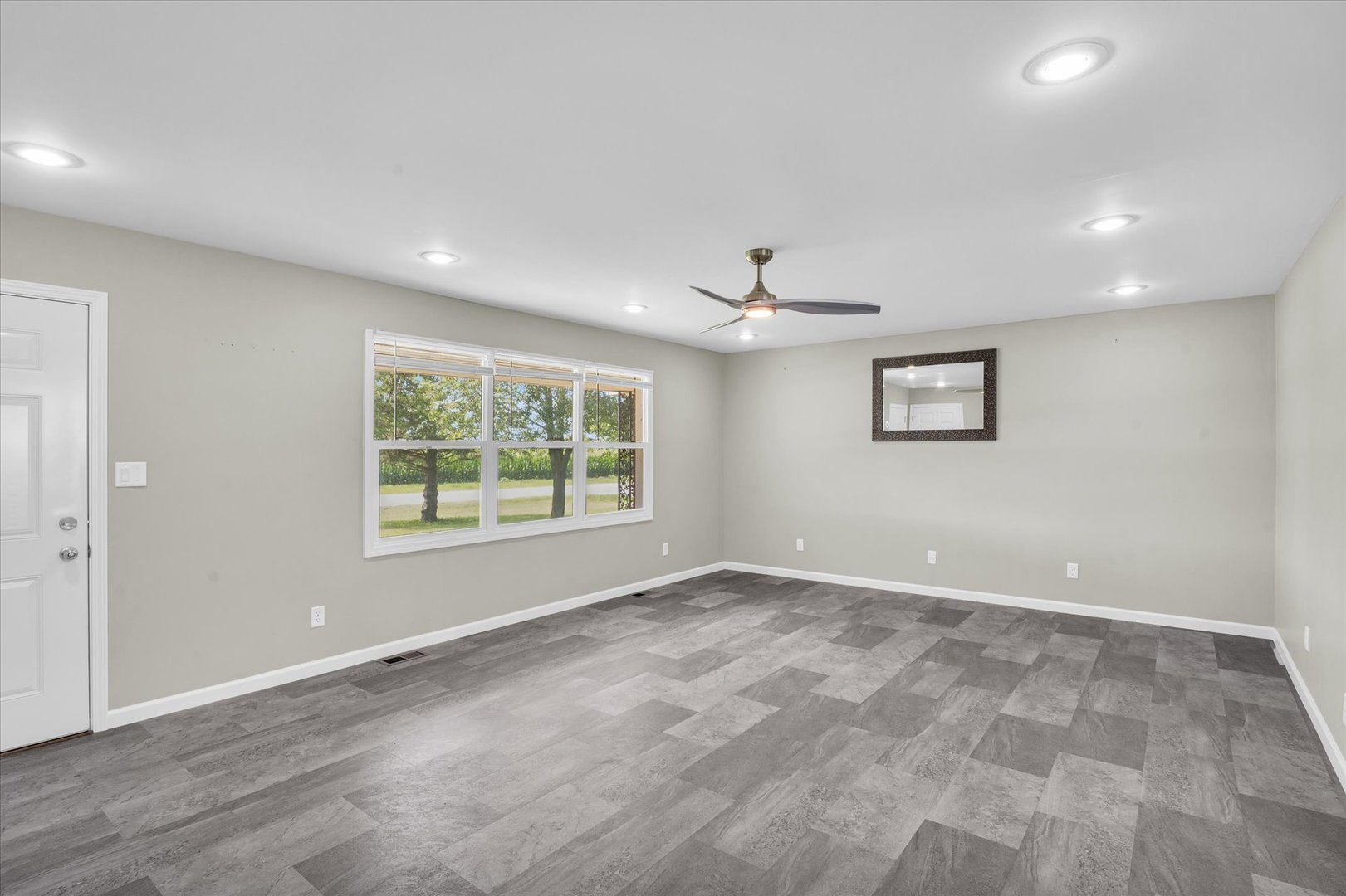 702 North Rising Road Champaign, IL 61822 - Photo 7 of 38 Gallery Image 7