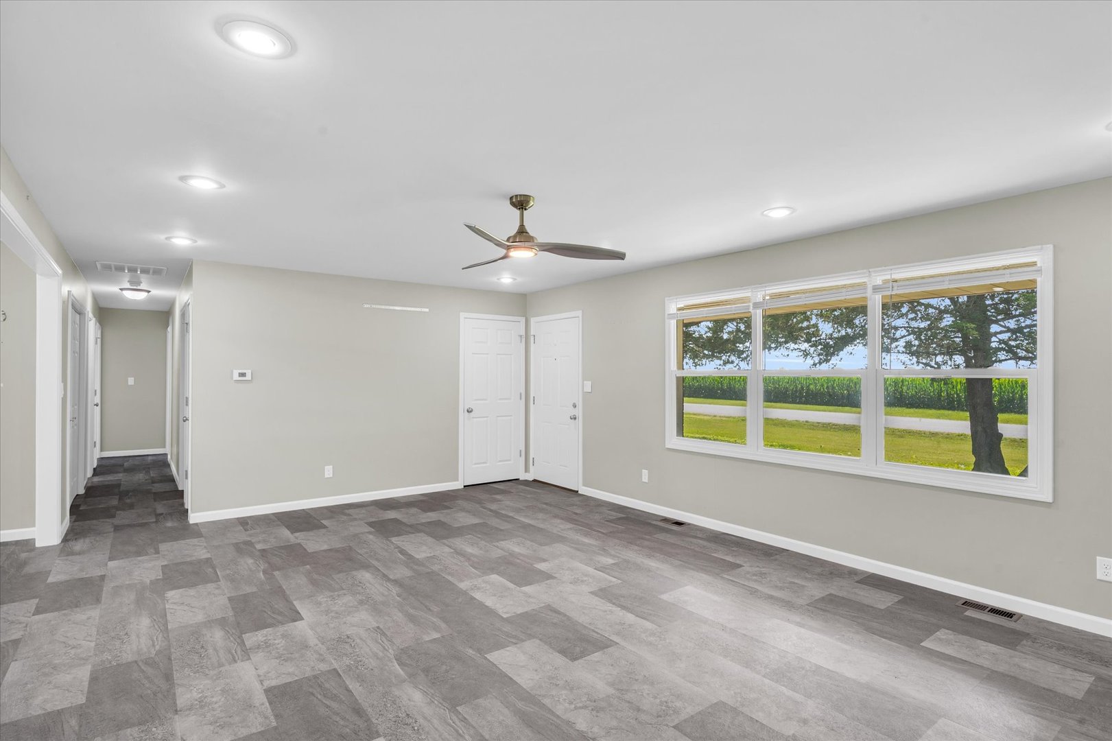702 North Rising Road Champaign, IL 61822 - Photo 8 of 38 Gallery Image 8