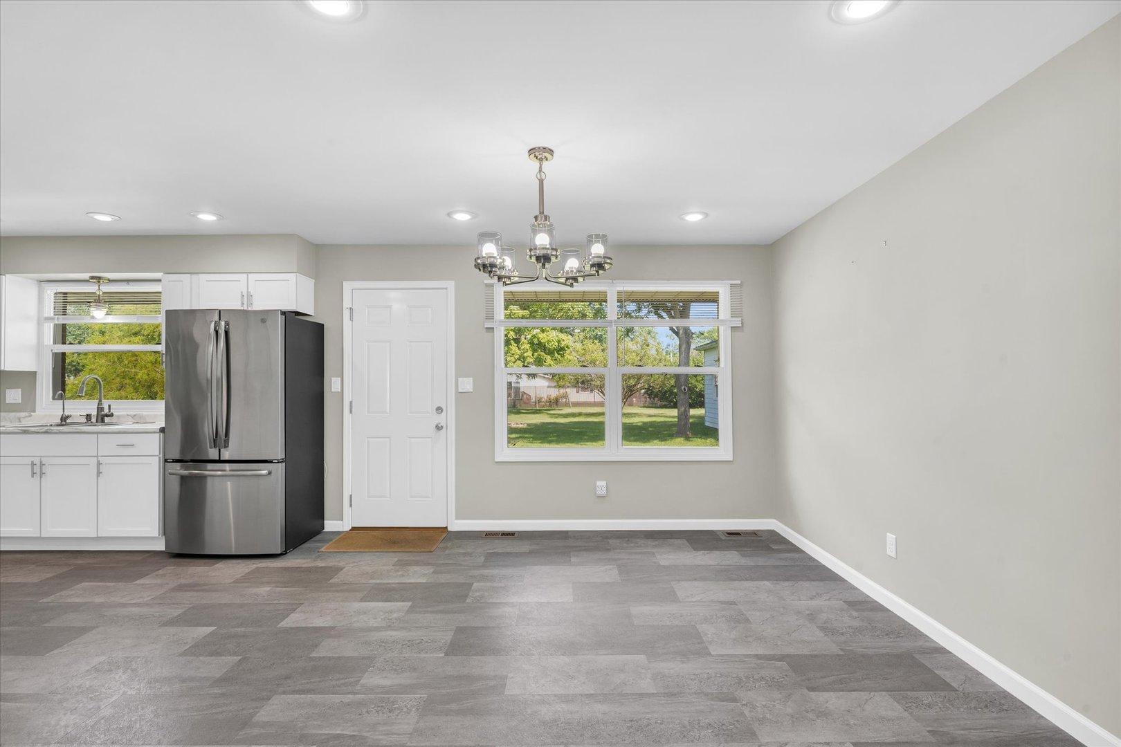 702 North Rising Road Champaign, IL 61822 - Photo 9 of 38 Gallery Image 9