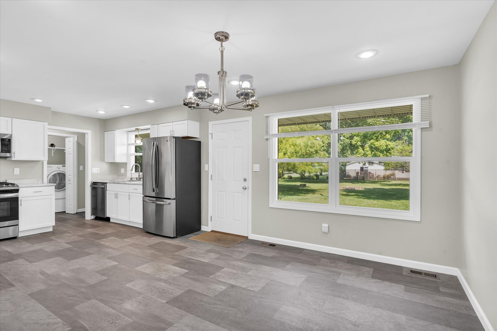 702 North Rising Road Champaign, IL 61822 - Photo 10 of 38 Gallery Image 10