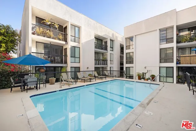 $849,000 | 906 North Doheny Drive, Unit 304, West Hollywood, CA 90069
