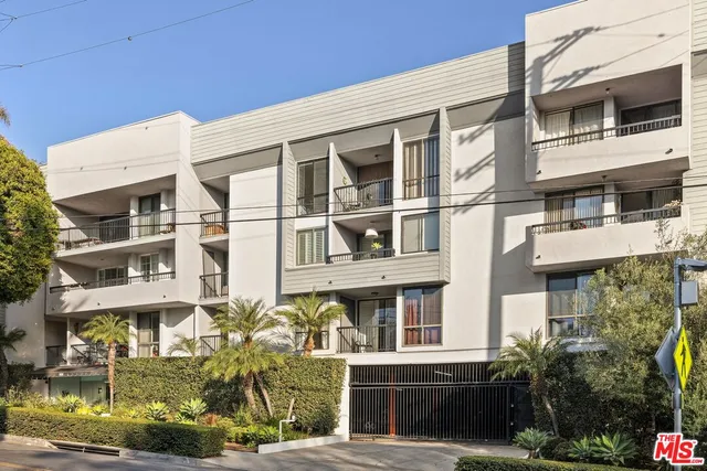 $849,000 | 906 North Doheny Drive, Unit 304, West Hollywood, CA 90069