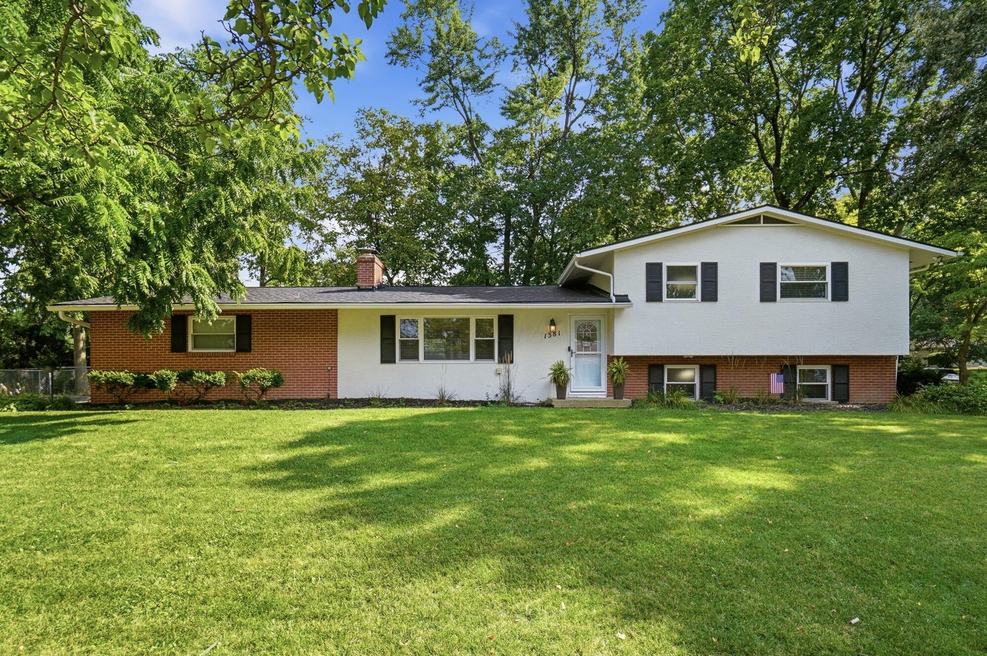 1381 Zollinger Road Columbus, OH 43221 - Photo 1 of 68 003