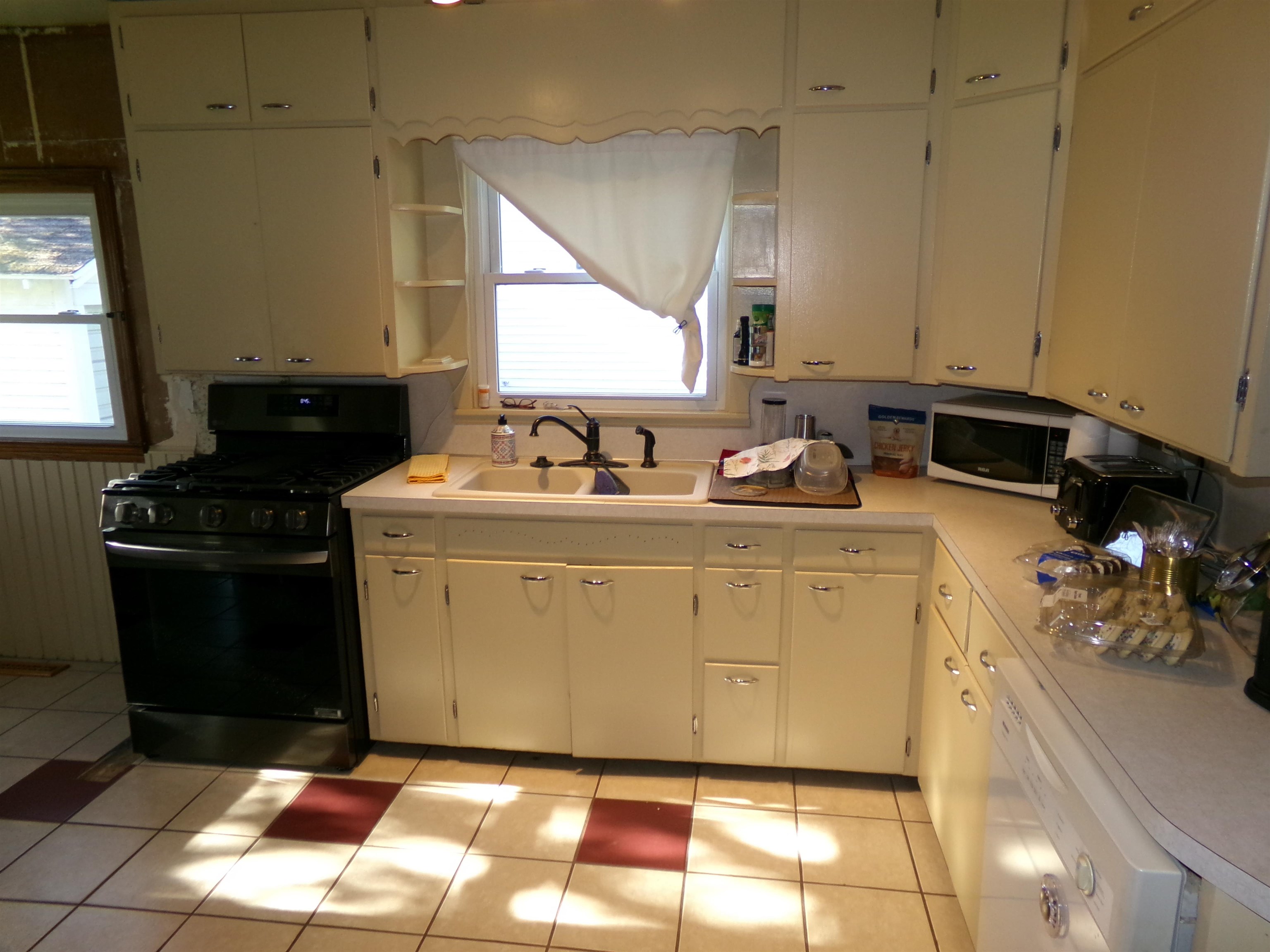 126 North Ithaca Street Ithaca, MI 48847 - Photo 10 of 39