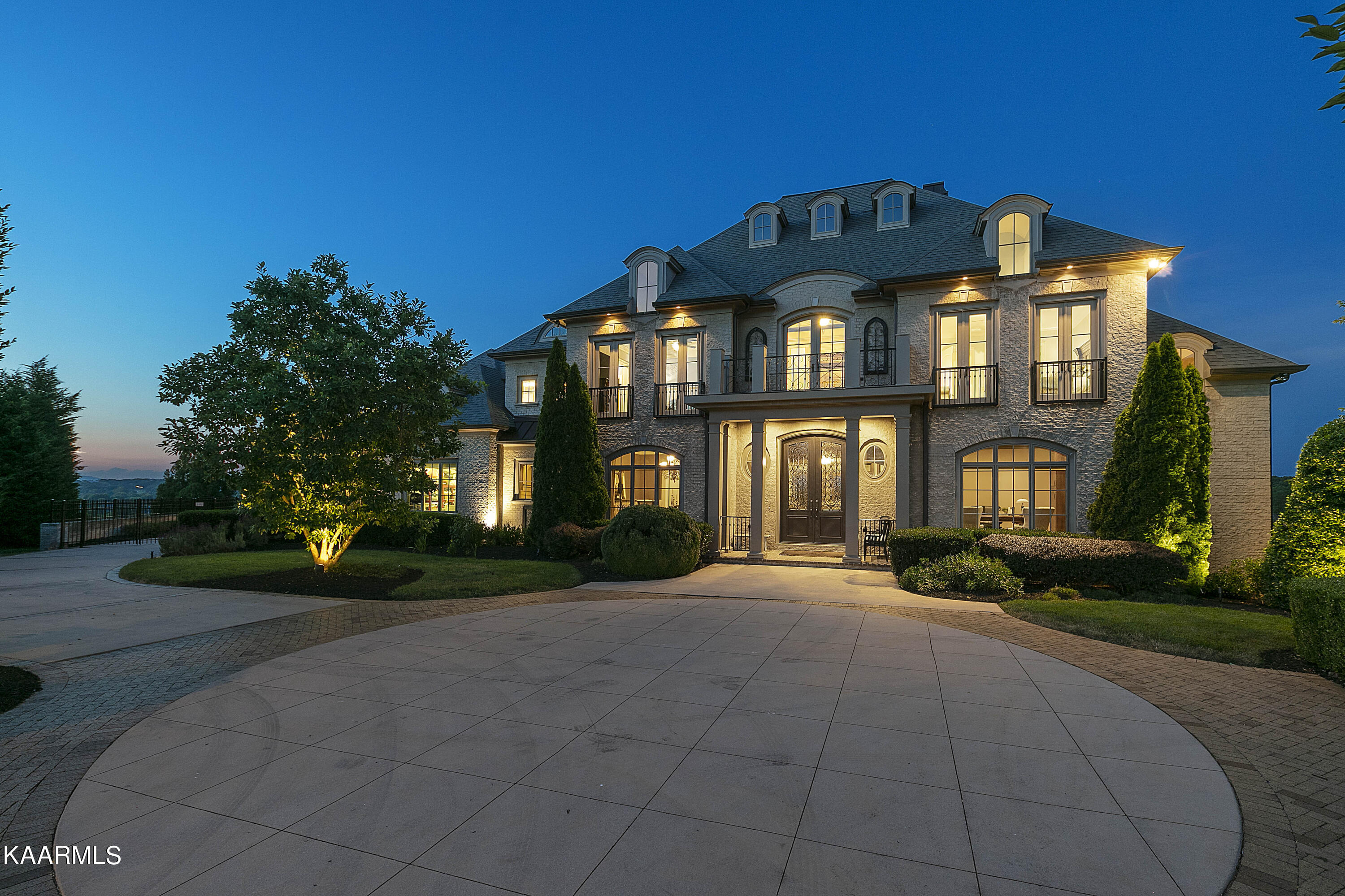 12804 Farmgate Lane, Knoxville, TN 37934 Compass