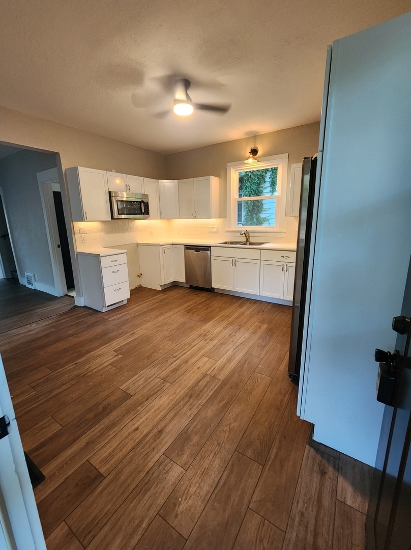 1718 11th Street Moline, IL 61265 - Photo 5 of 30