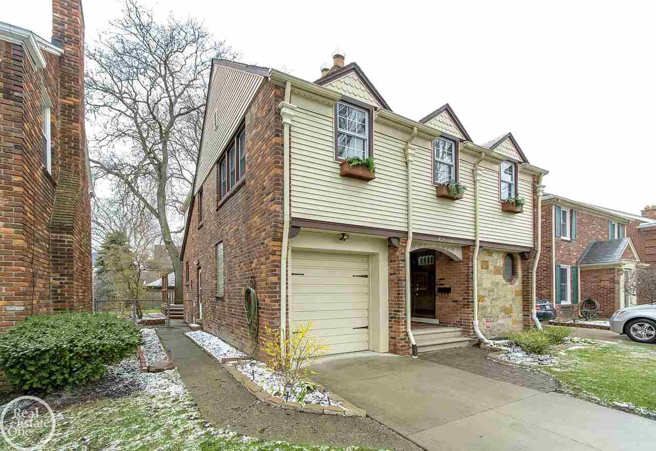 429 Moran Road Grosse Pointe Farms, MI 48236 - Photo 2 of 60