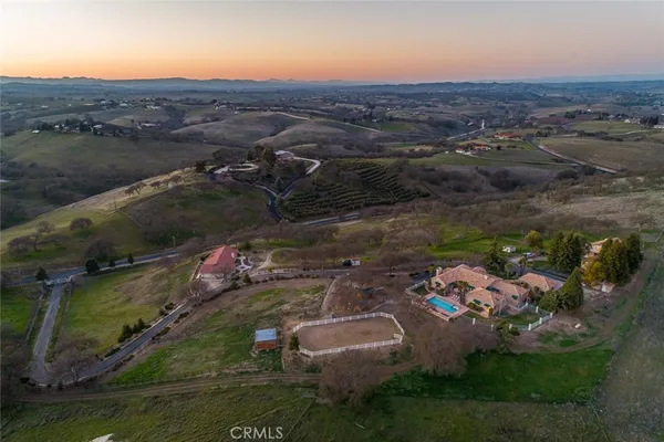 $3,200,000 | 6275 Twin Canyon Lane, Creston, CA 93432
