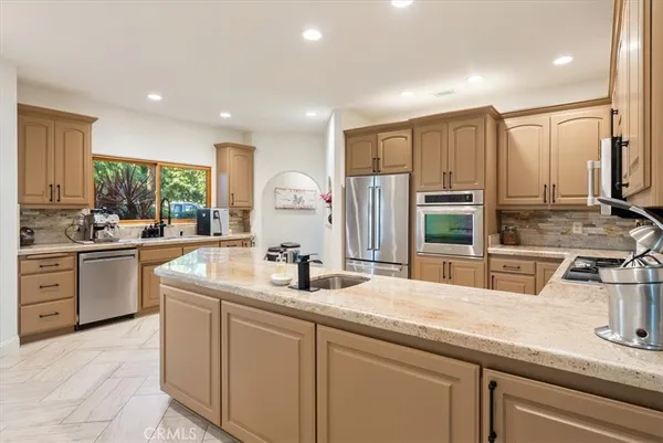 $3,200,000 | 6275 Twin Canyon Lane, Creston, CA 93432