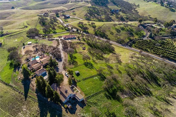 $3,200,000 | 6275 Twin Canyon Lane, Creston, CA 93432