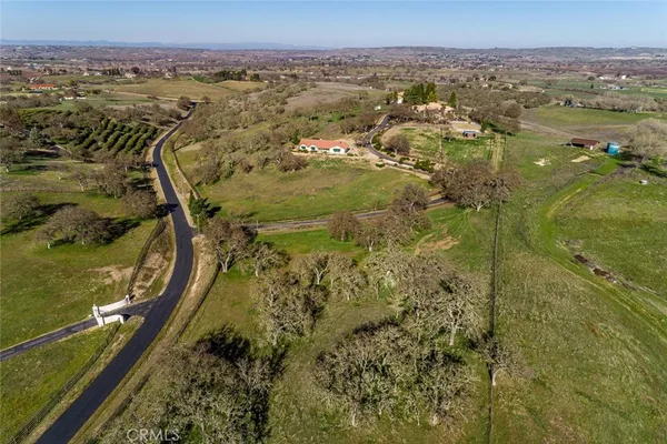 $3,200,000 | 6275 Twin Canyon Lane, Creston, CA 93432