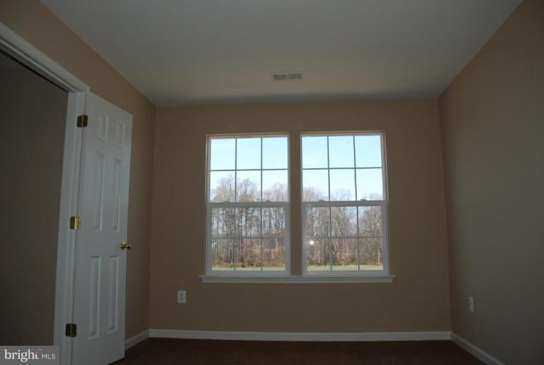 24645 Tribbett Circle Ridgely, MD 21660 - Photo 13 of 21 Sitting Room