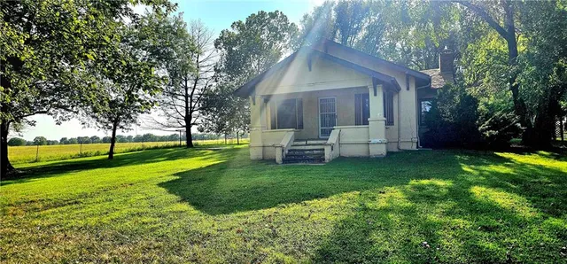 $150,000 | 9100 Woodson Road, Oswego, KS 67356