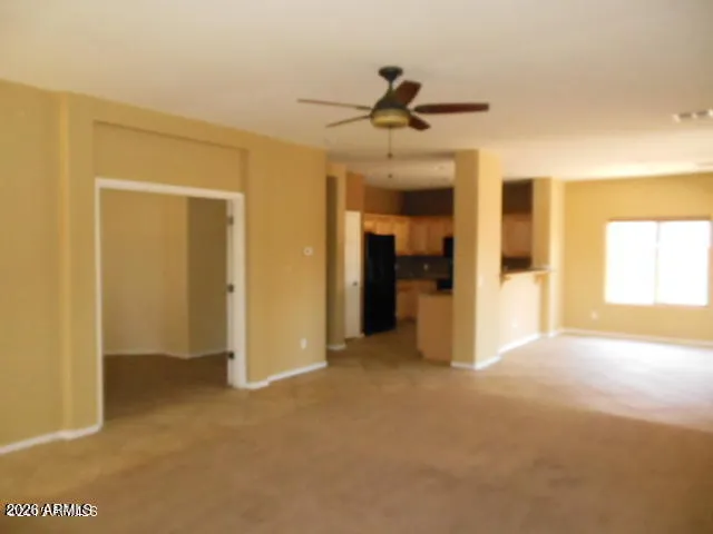 a view of empty room with window