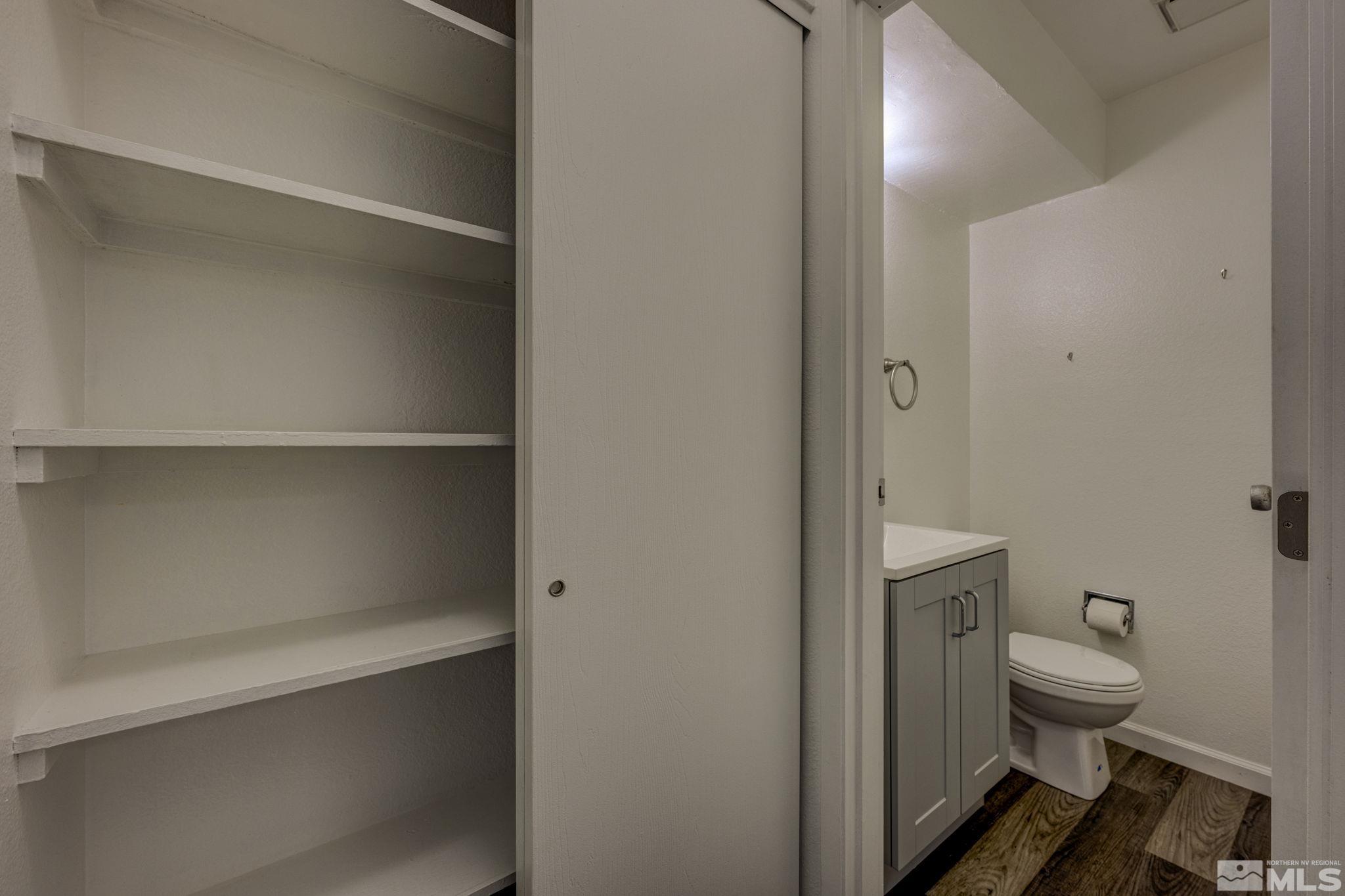 1424 East 9th Street, Unit 3 Reno, NV 89512 - Photo 8 of 26 a bathroom with a toilet