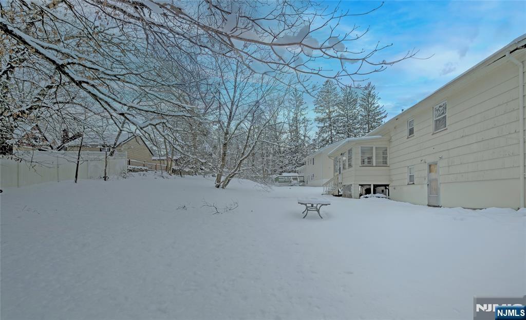 27 Old Short Hills Road West Orange, NJ 07052 - Photo 33 of 35