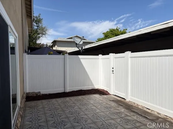 $3,200 | 623 East Matchwood Place, Azusa, CA 91702