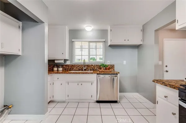 $3,200 | 623 East Matchwood Place, Azusa, CA 91702