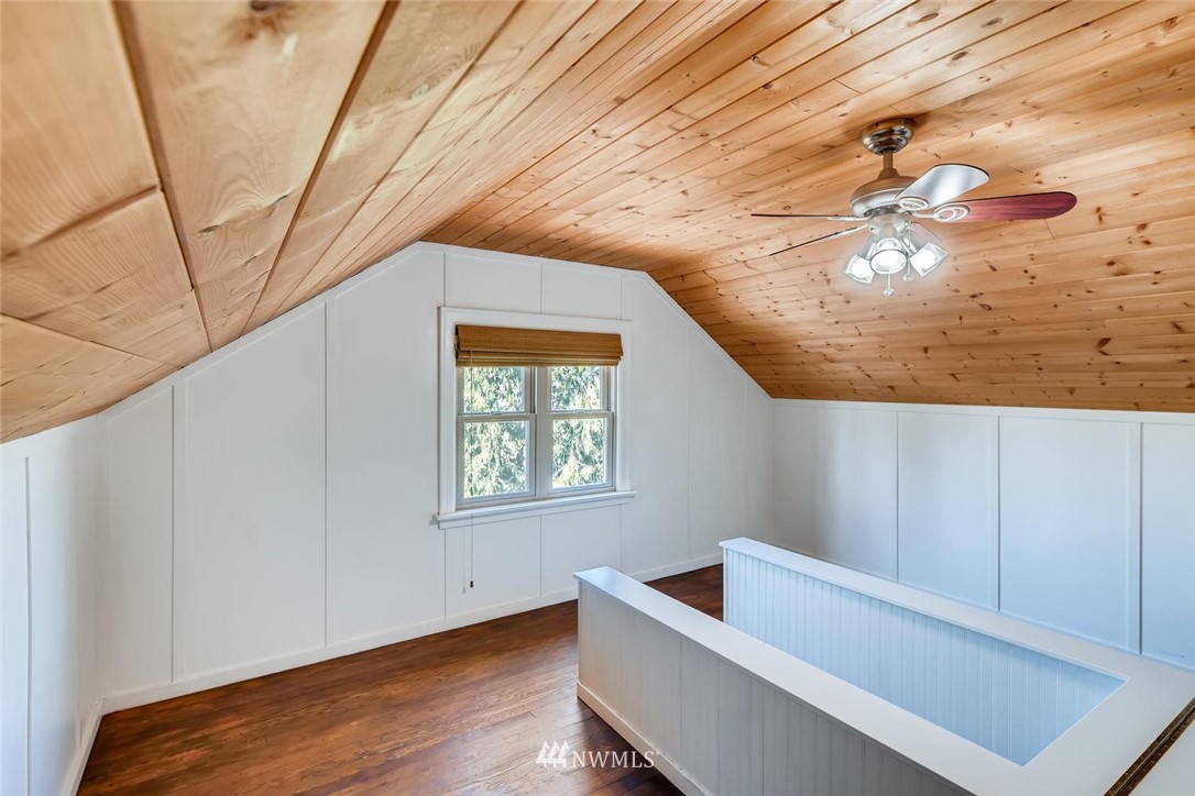 1523 Lake Avenue South Renton, WA 98055 - Photo 16 of 27 a room with pool table and window