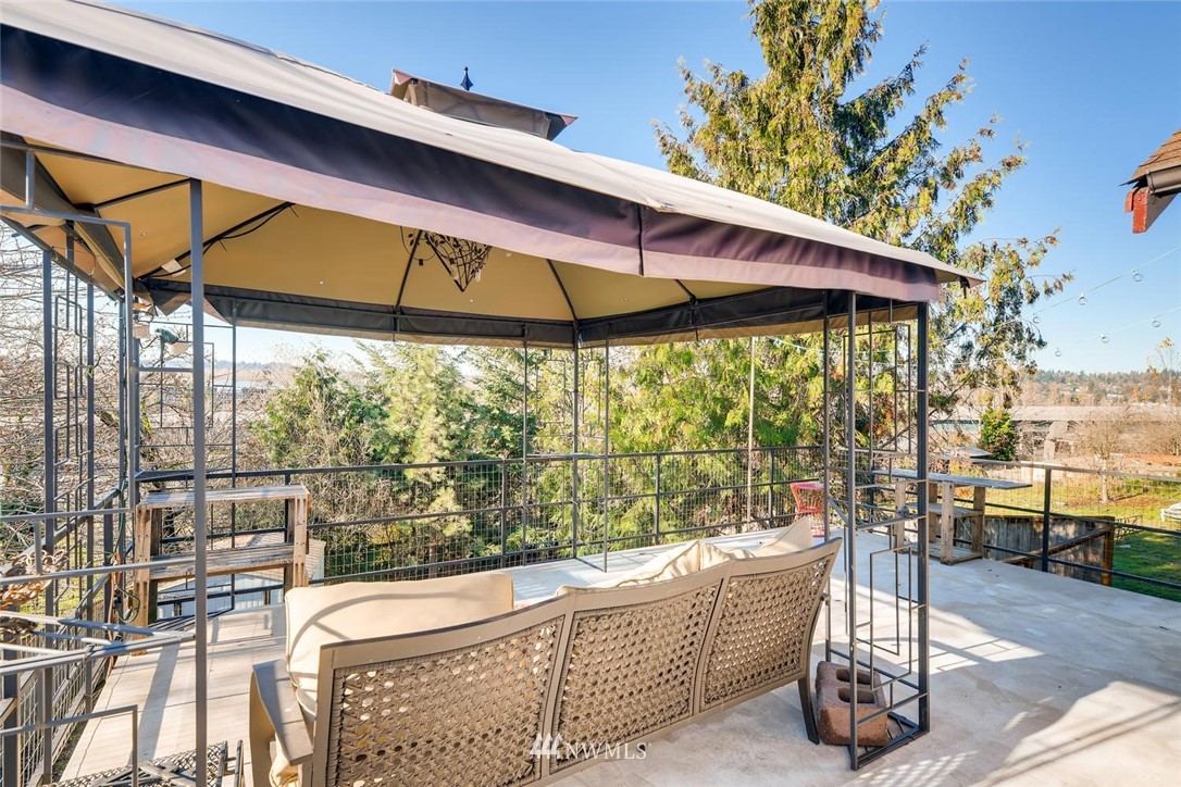 1523 Lake Avenue South Renton, WA 98055 - Photo 23 of 27 a view of roof deck with patio