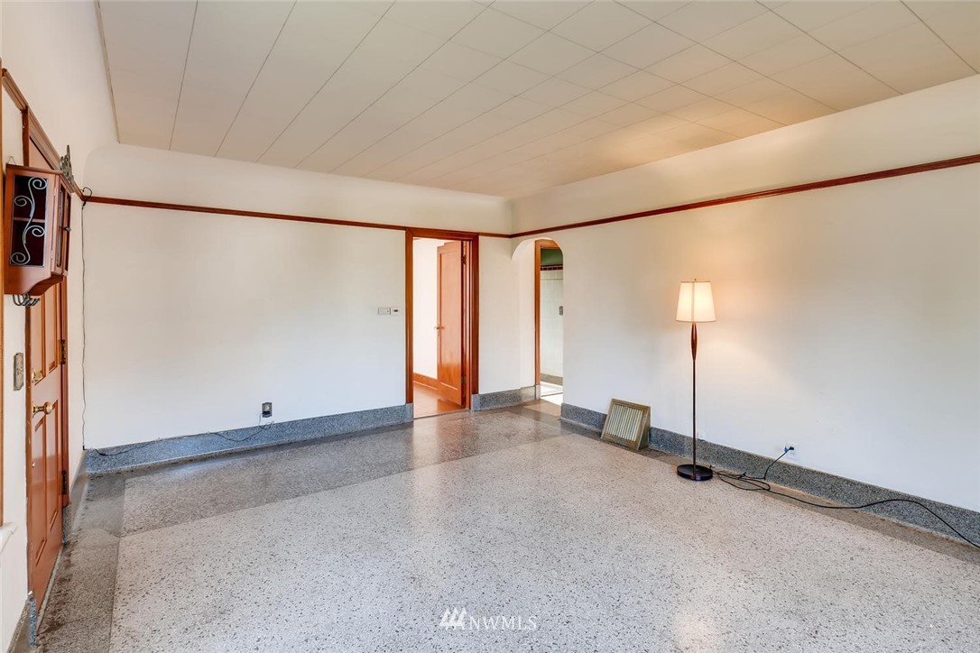 1523 Lake Avenue South Renton, WA 98055 - Photo 6 of 27 a view of empty room with wooden floor